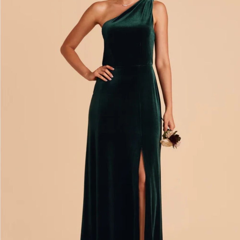 Elegant One-Shoulder Green Dress